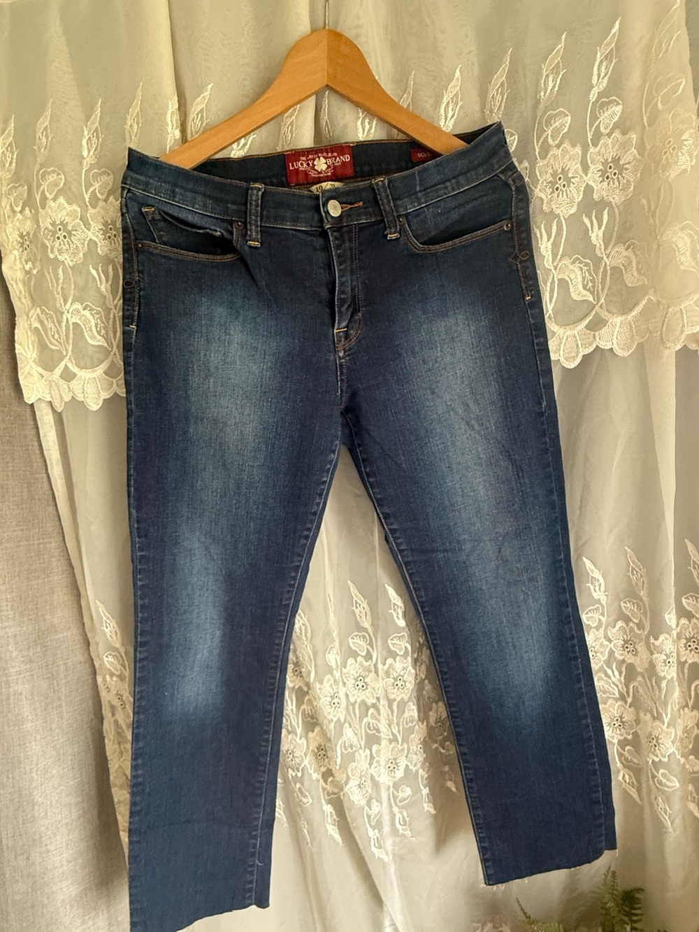 Lucky Brand Blue Ankle Crop Jeans